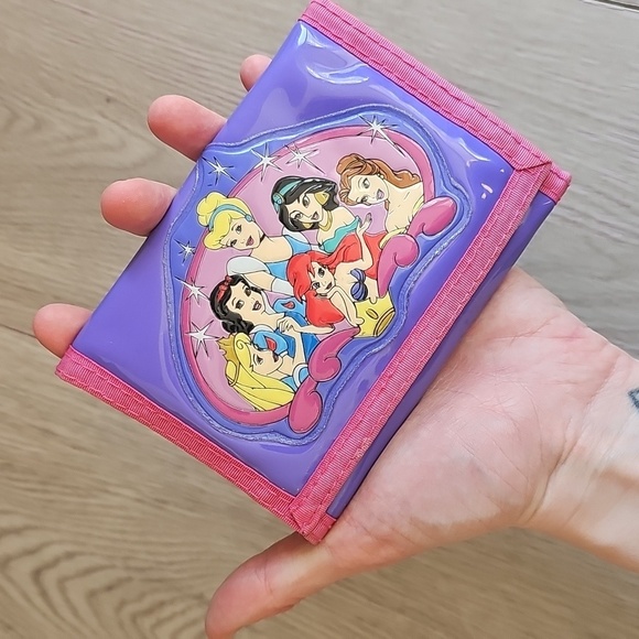 Vintage Disney Princess Kids Wallet With Heart Mirror - Picture 4 of 11